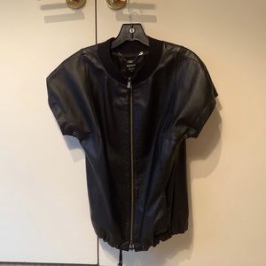 WORTH short-sleeve black leather bomber jacket
